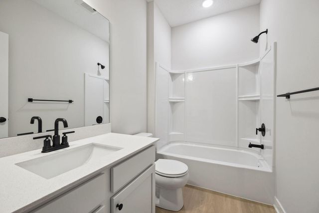 1339 Orchid Way, New Richmond, WI 54017