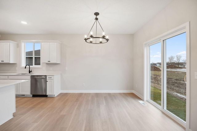 1339 Orchid Way, New Richmond, WI 54017