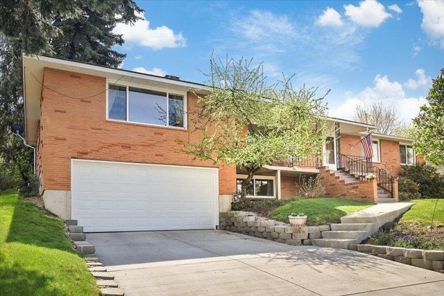 1523 W Ardmore Dr, Spokane, WA 99218