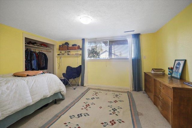 1523 W Ardmore Dr, Spokane, WA 99218