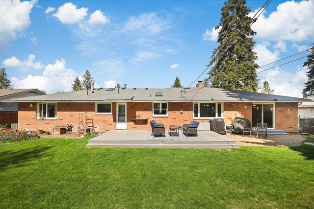 1523 W Ardmore Dr, Spokane, WA 99218