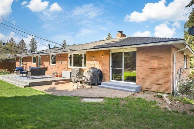 1523 W Ardmore Dr, Spokane, WA 99218