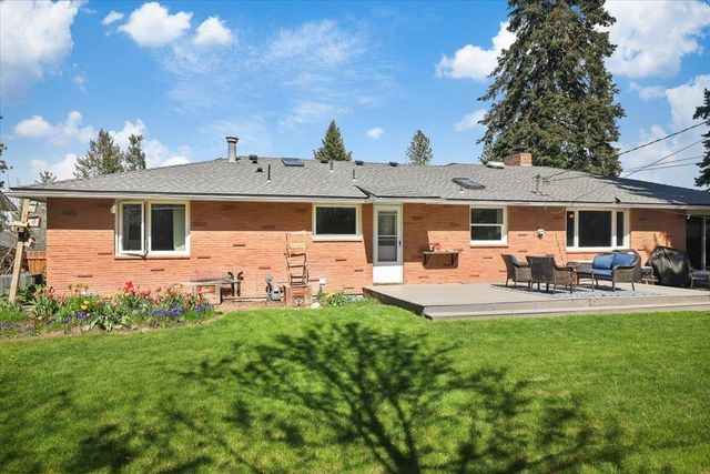 1523 W Ardmore Dr, Spokane, WA 99218