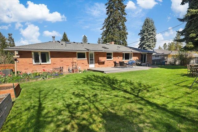 1523 W Ardmore Dr, Spokane, WA 99218