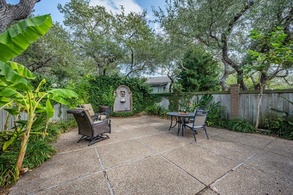 2006 Crescent Drive, Rockport, TX 78382 — photo 5