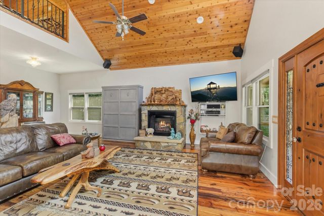 2533 Coopers Creek Road, Bryson City, NC 28713