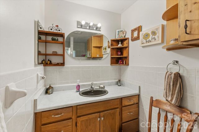 2533 Coopers Creek Road, Bryson City, NC 28713