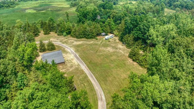 10525 Antcliff Road, Norvell Twp, MI 49230
