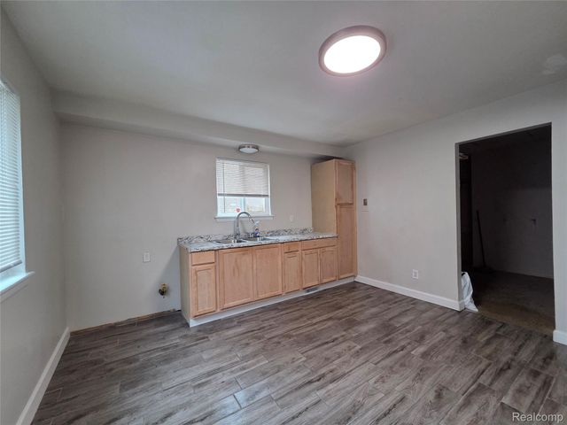 618 Linda Vista Drive, Pontiac, MI 48342