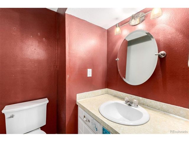 7772 W Glasgow Pl, Littleton, CO 80128