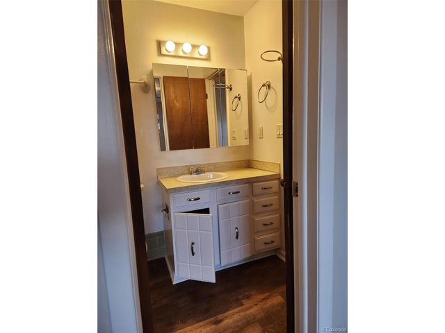 7772 W Glasgow Pl, Littleton, CO 80128