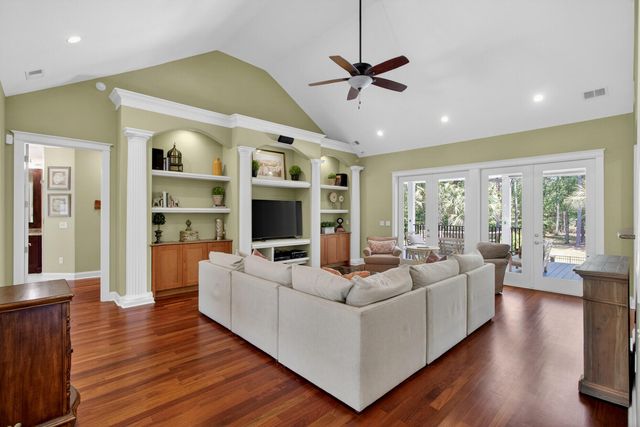 7246 Highway 165, Ravenel, SC 29470