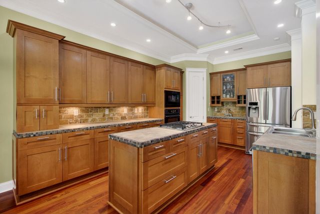 7246 Highway 165, Ravenel, SC 29470
