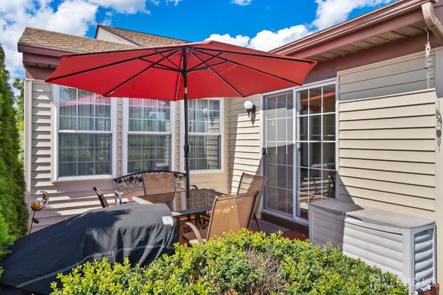 14 Thomas Paine Drive, Monroe, NJ 08831