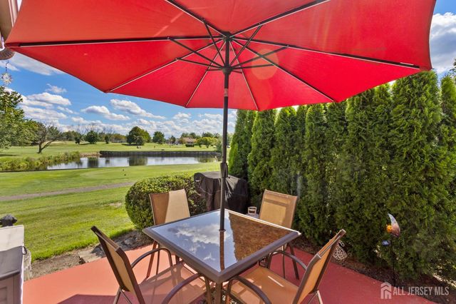 14 Thomas Paine Drive, Monroe, NJ 08831
