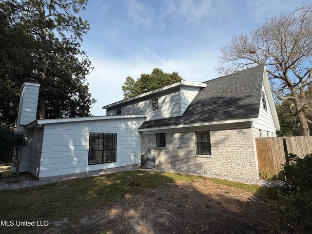 1711 Seacliffe Drive, Gautier, MS 39553