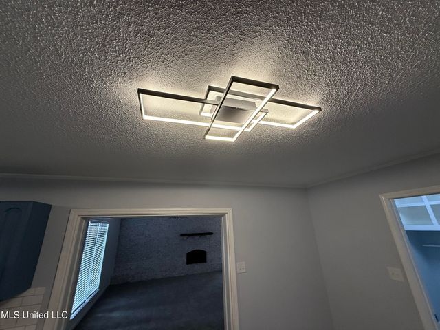 1711 Seacliffe Drive, Gautier, MS 39553