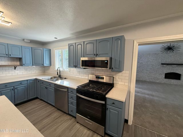 1711 Seacliffe Drive, Gautier, MS 39553