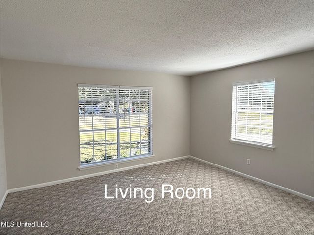 1711 Seacliffe Drive, Gautier, MS 39553