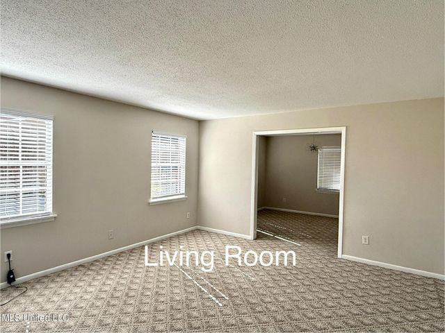 1711 Seacliffe Drive, Gautier, MS 39553