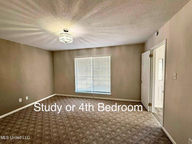 1711 Seacliffe Drive, Gautier, MS 39553