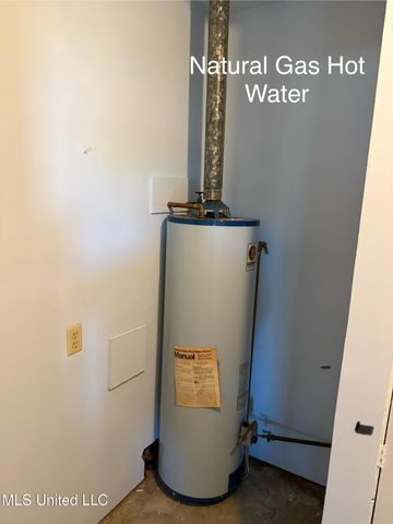 1711 Seacliffe Drive, Gautier, MS 39553