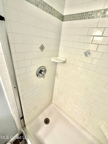 1711 Seacliffe Drive, Gautier, MS 39553