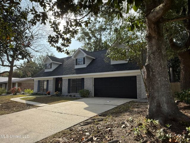 1711 Seacliffe Drive, Gautier, MS 39553