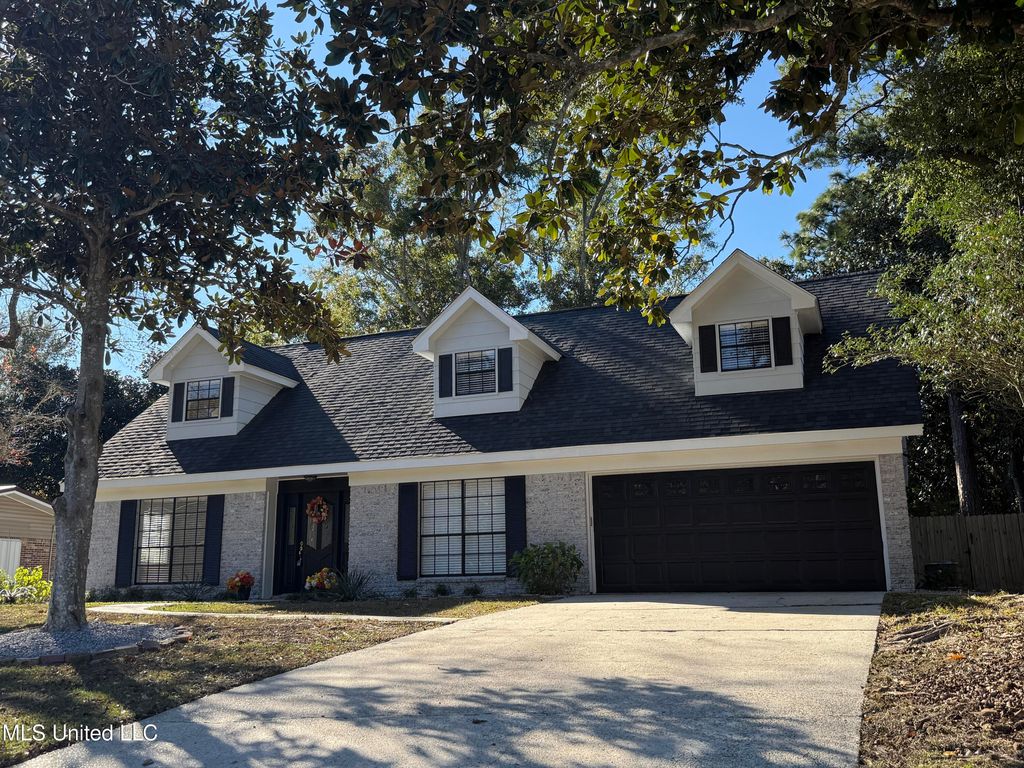 1711 Seacliffe Drive, Gautier, MS 39553