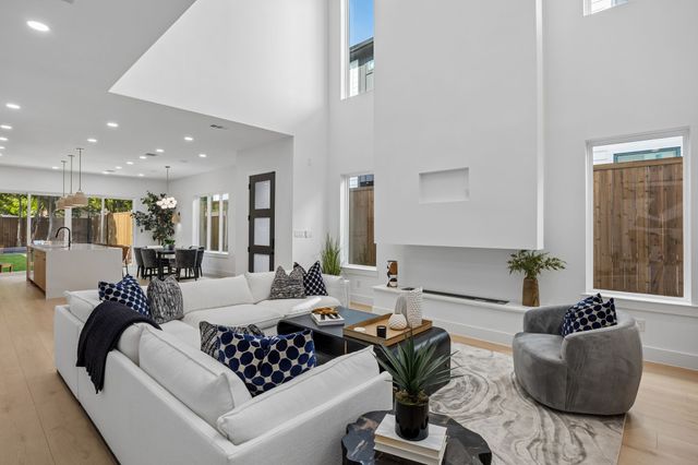 5617 Santa Fe Avenue, Dallas, TX 75214