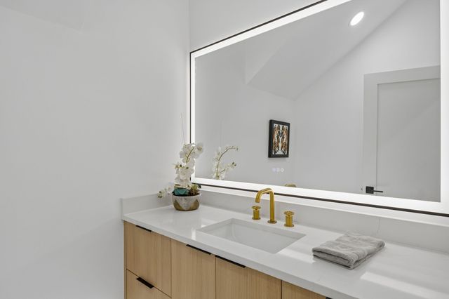 5617 Santa Fe Avenue, Dallas, TX 75214