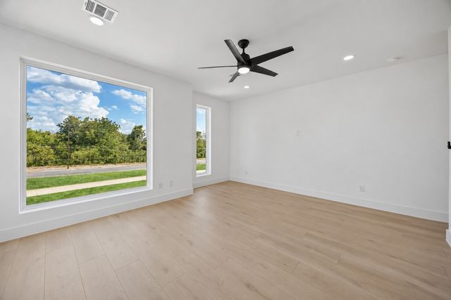 5617 Santa Fe Avenue, Dallas, TX 75214