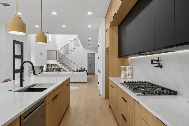 5617 Santa Fe Avenue, Dallas, TX 75214