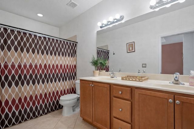 8875 SW 227th Ter, Cutler Bay, FL 33190