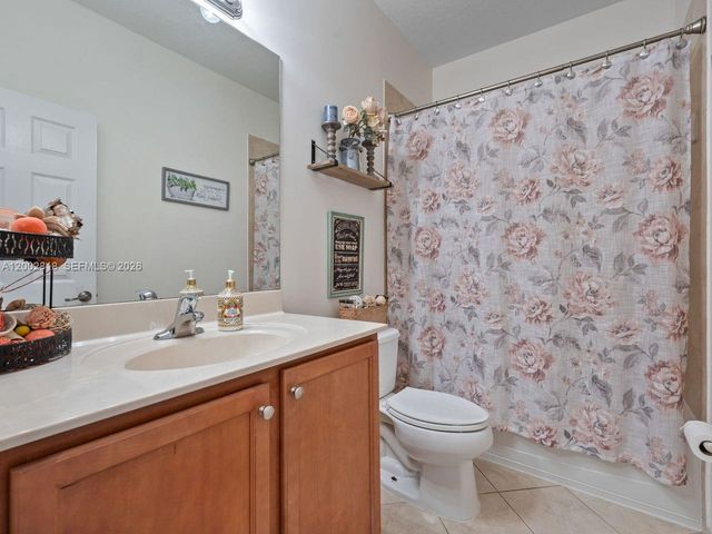 8875 SW 227th Ter, Cutler Bay, FL 33190