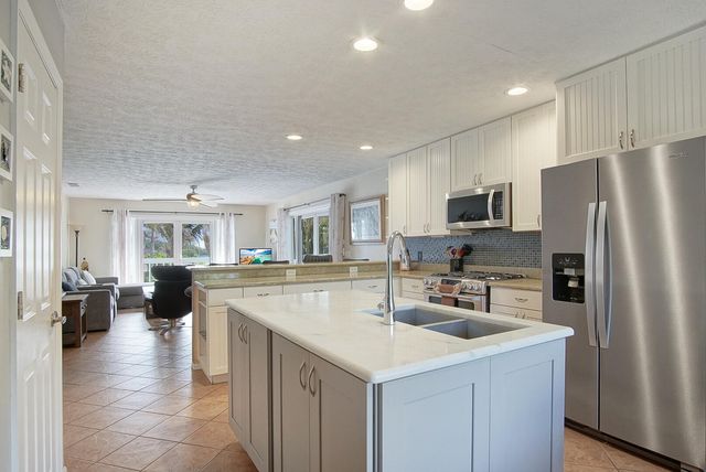 413 Hernando Street, Fort Pierce, FL 34949