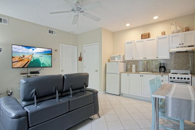 413 Hernando Street, Fort Pierce, FL 34949