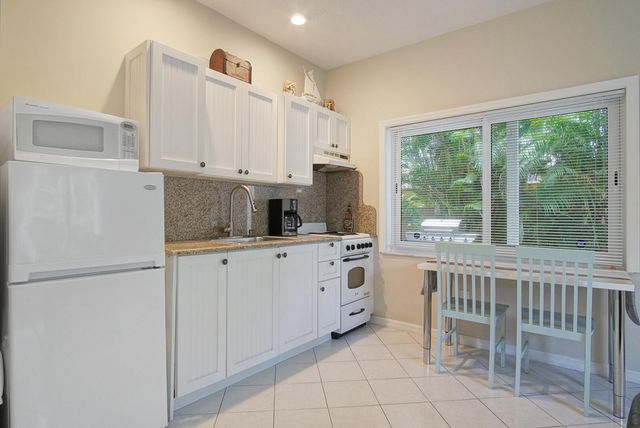 413 Hernando Street, Fort Pierce, FL 34949