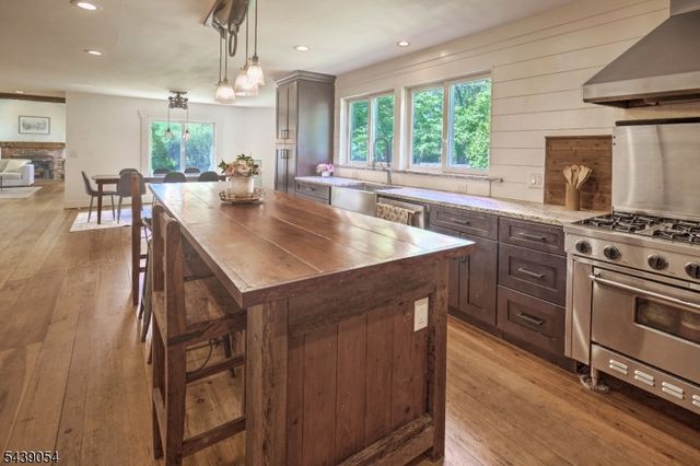 213 Old Turnpike Road, Tewksbury Twp., NJ 07830