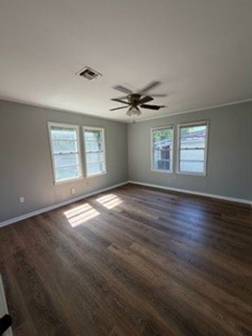 312 Small Street, Bowie, TX 76230