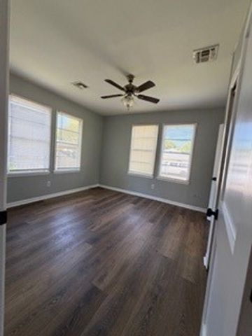 312 Small Street, Bowie, TX 76230