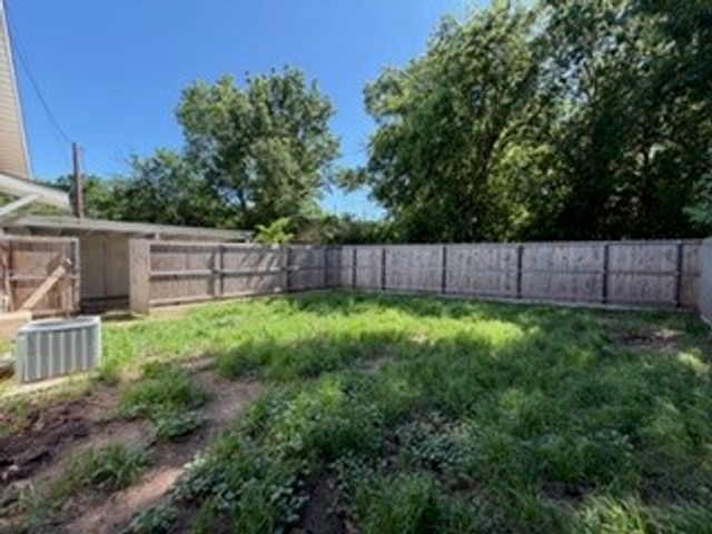 312 Small Street, Bowie, TX 76230