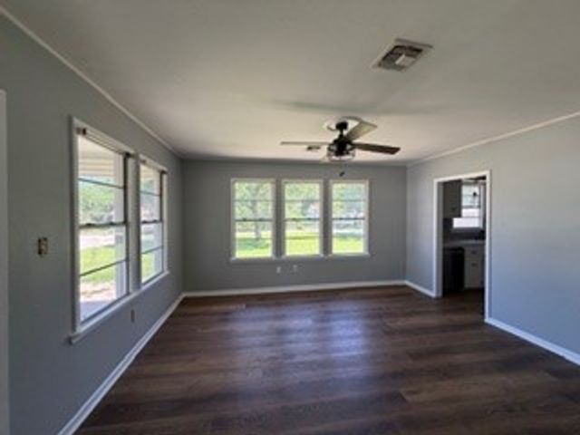 312 Small Street, Bowie, TX 76230