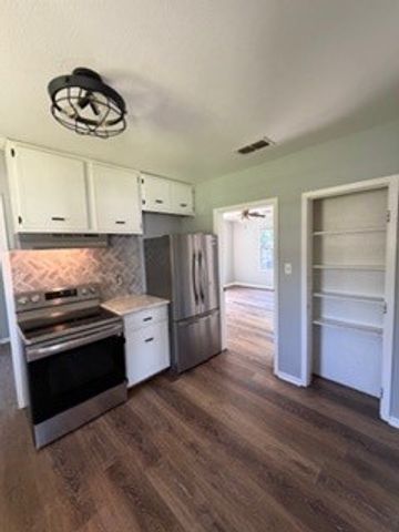 312 Small Street, Bowie, TX 76230
