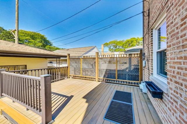 5644 N Meade Avenue 1, Chicago, IL 60646