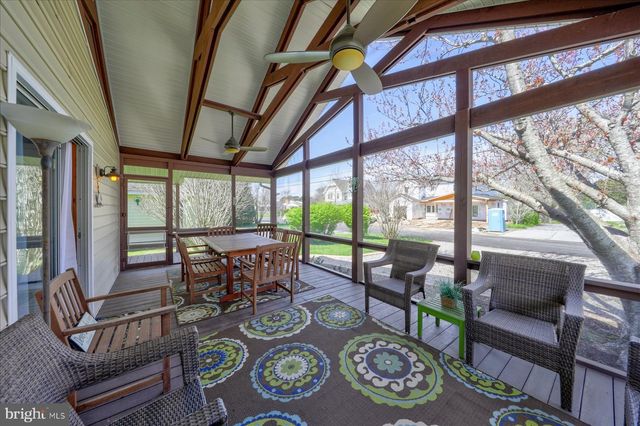 21095 ELIZABETH AVE, Rehoboth Beach, DE 19971