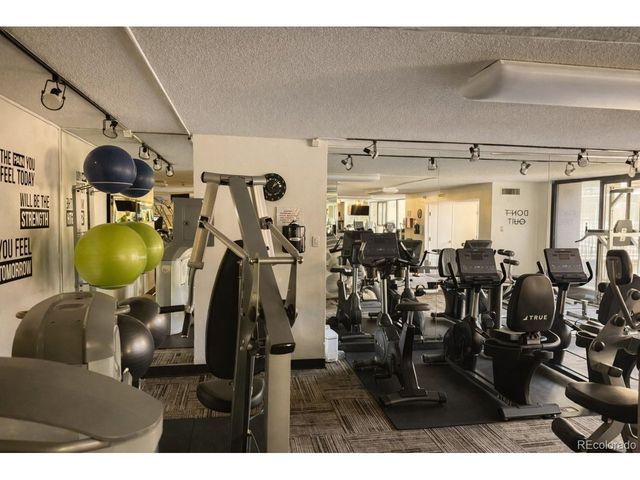 1020 15th St 214, Denver, CO 80202