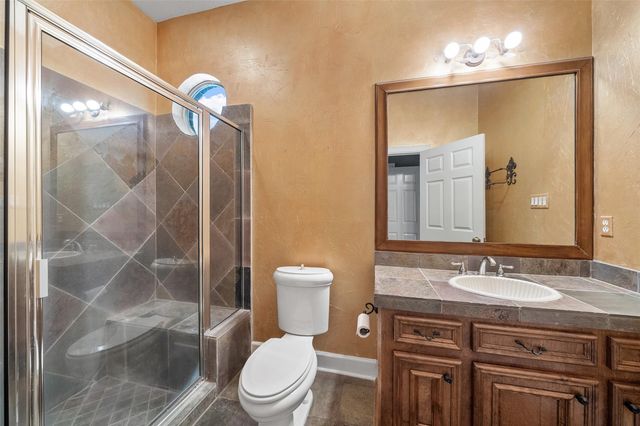 21 Wedgewood Drive W, Montgomery, TX 77356