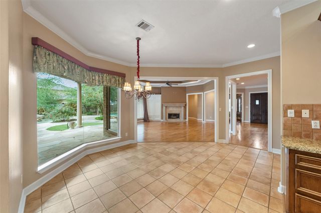 21 Wedgewood Drive W, Montgomery, TX 77356