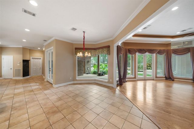 21 Wedgewood Drive W, Montgomery, TX 77356